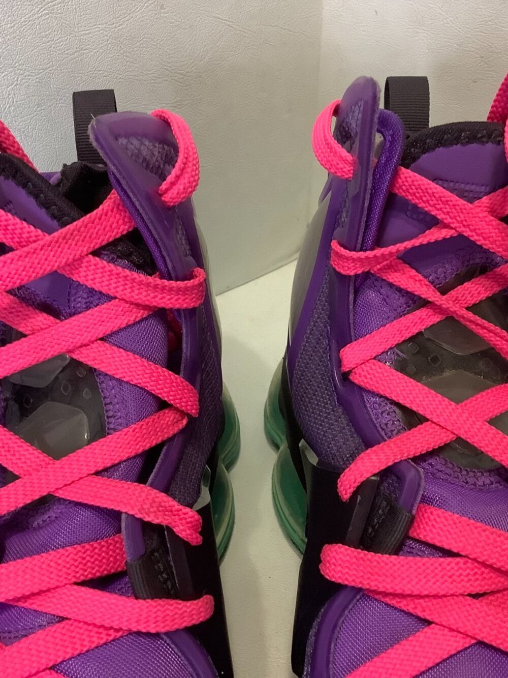 Nike LeBron 19 XIX DJ High Top Basketball Shoes Purple Pink Wild Berry Size 13 - Picture 8 of 12